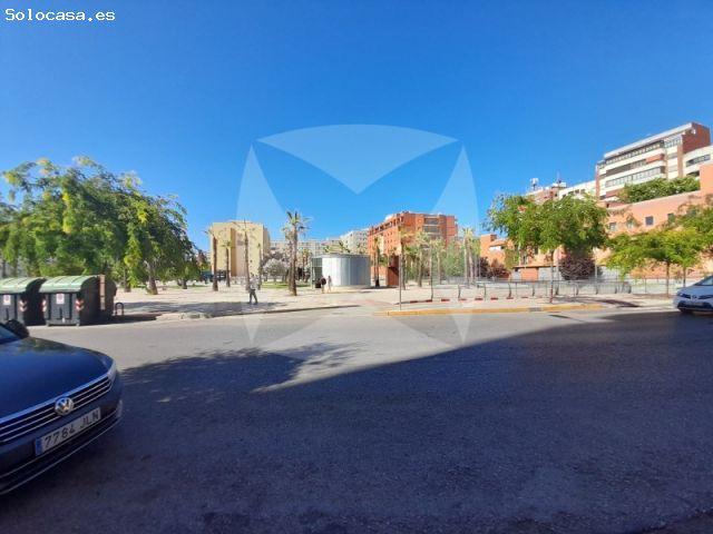 LOCAL COMERCIAL SEMI ADAPTADO EN ALQUILER JUNTO A EL CORTE INGLES