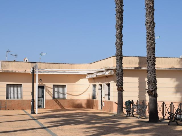 LOCAL COMERCIAL PARA BAR O CAFETERÍA SAN BARTOLOME DE LA TORRE