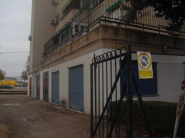 LOCAL COMERCIAL PARA CUALQUIER TIPO DE NEGOCIO,CERCANA A HOSPITAL MEJOR CONSULTAR WWW.HMGESTION.COM