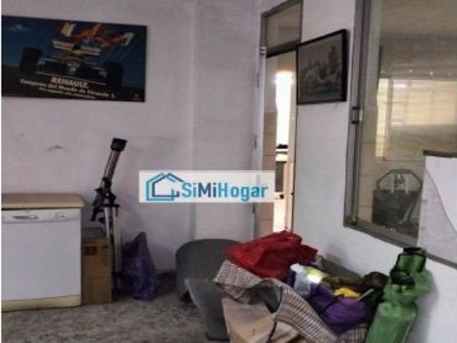 LOCAL COMERCIAL PEGADO AL CORTE INGLES CARTAGENA