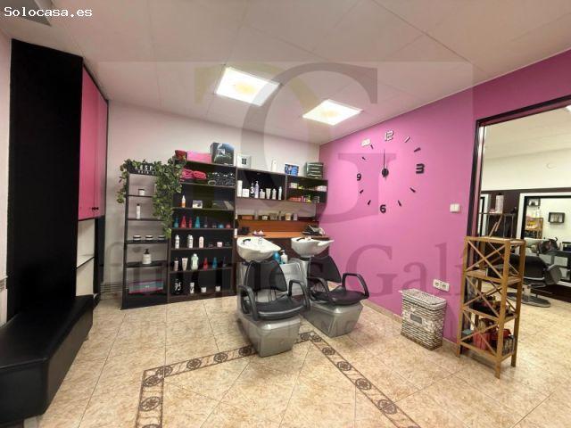 Local Comercial Peluquería en Funcionamiento. Venta o Alquiler con Traspaso