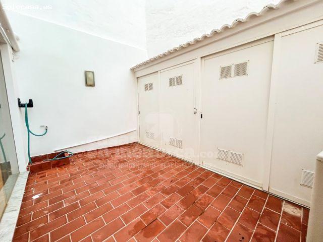 Local comercial reformado en el corazón de Ciutadella