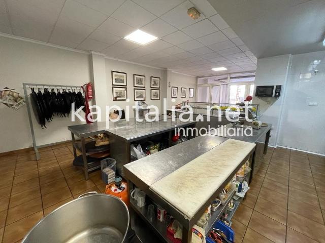 Local comercial totalmente equipado