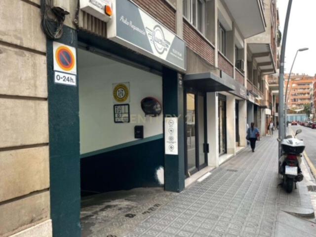 Local Comercial/almacén en Sarrià Sant Gervasi