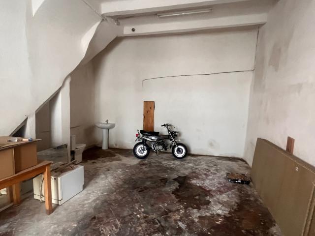 Local commercial Marseille 13002, 28 m2, RDC