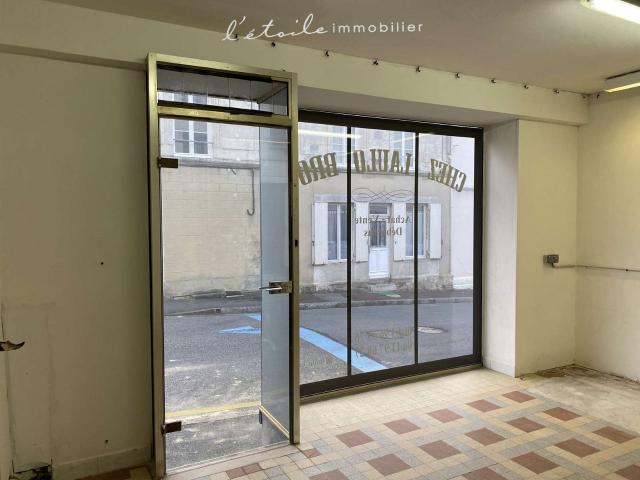 LOCAL COMMERCIAL MORTAGNE AU PERCHE CENTRE VILLE