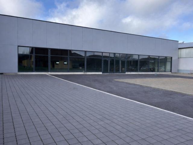 Local commercial neuf 367,5 m2 Sarreguemines Zone Faïencerie