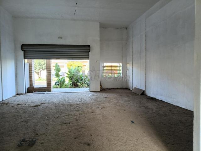 Local commercial neuf à louer – Almaz