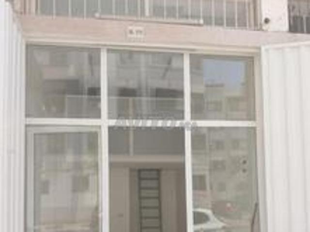 Local commercial neuf de 20m² avec mezzanine