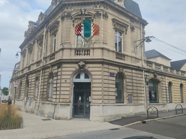 local commercial ou professionnel centre ville evreux, caractere,8 bureaux
