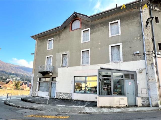 Local commercial au centre de Seyssel
