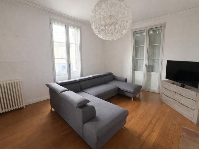 Local Commercial avec appartement