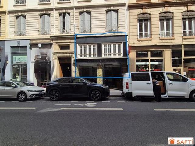 LOCAL Commercial avec entresol
