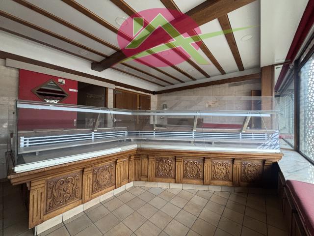 Local commercial avec logement