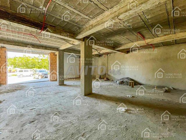 Local Commercial avec Mezzanine – Ahlane, Tanger