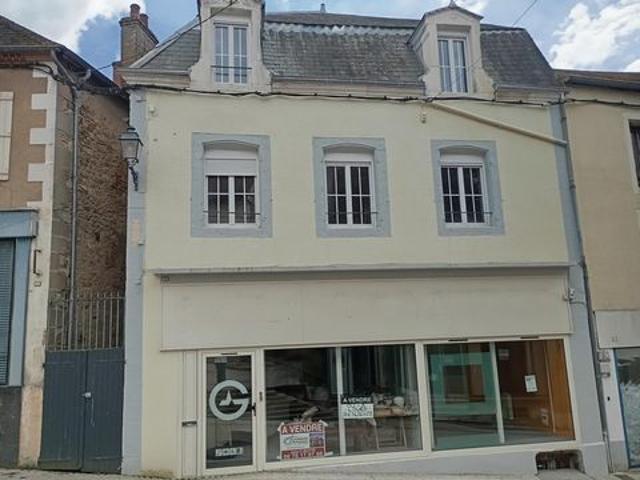 Local commercial avec son logement