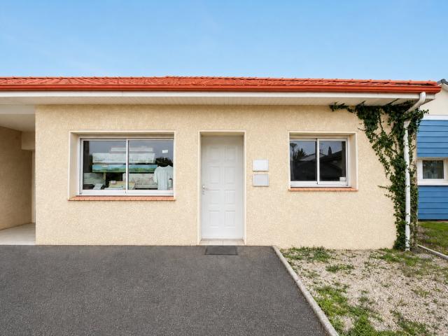 Local commercial à louer 82 m2 de plain pied Centre bourg d’Ousse