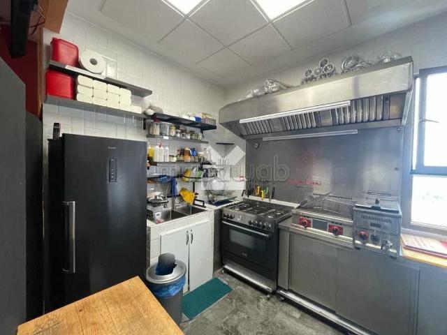 Local commercial à Louer de 37.0 m² à Casablanca, Almaz Hay Hassani