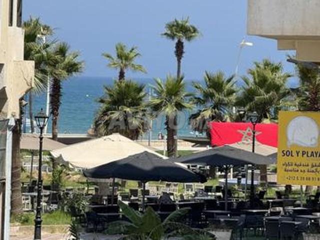 Local commercial à louer face au corniche de Martil