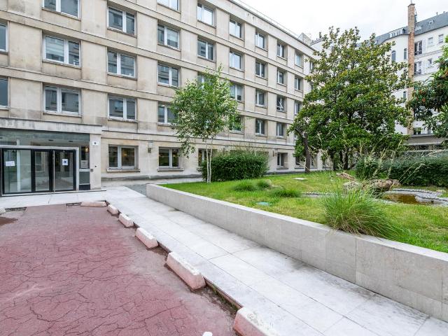 Local commercial à louer Neuilly sur Seine Pont de Neuilly