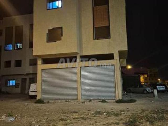 Local commercial à Mdiouna à vendre, 90m², trois façades