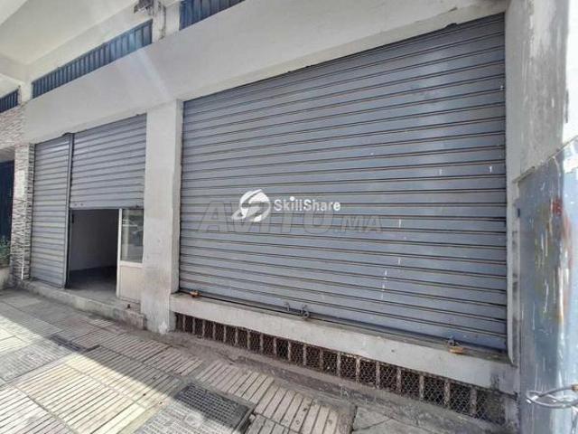 Local commercial à vendre à Bourgogne – 366 m²