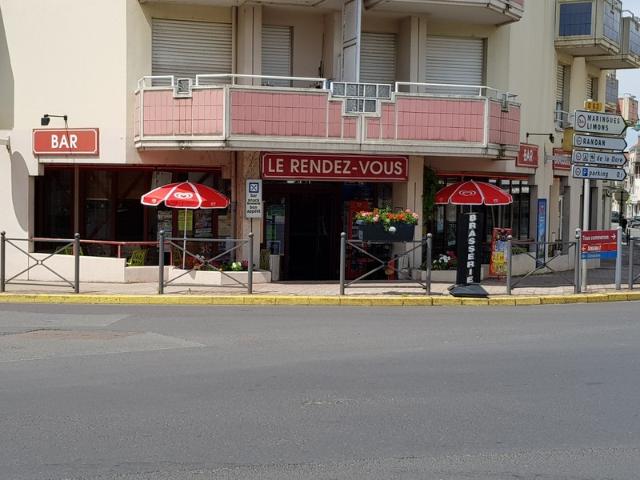 Local commercial à vendre à PUY GUILLAUME 63