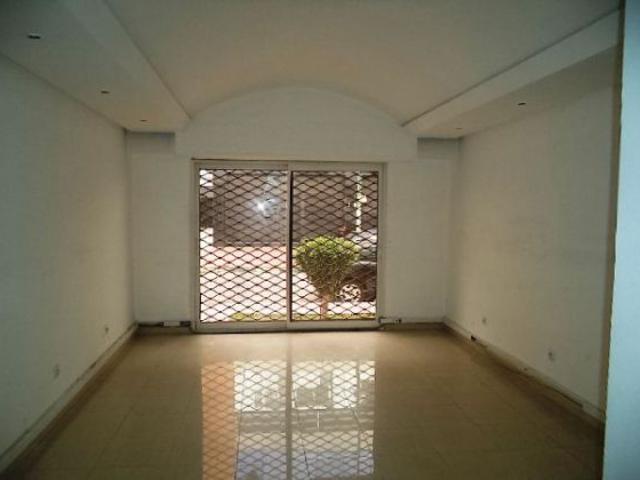 Local Commercial à vendre à Rabat