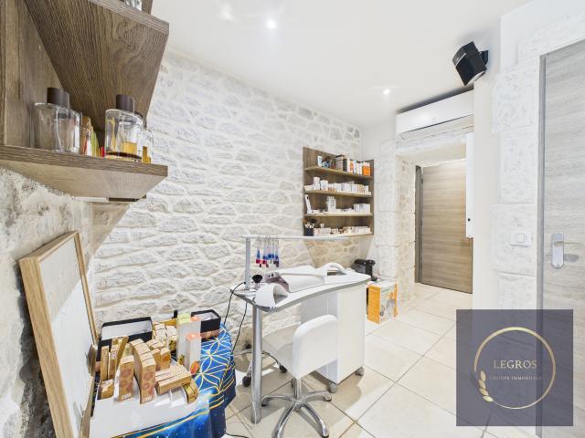 Local commercial a vendre centre ville de Graveson