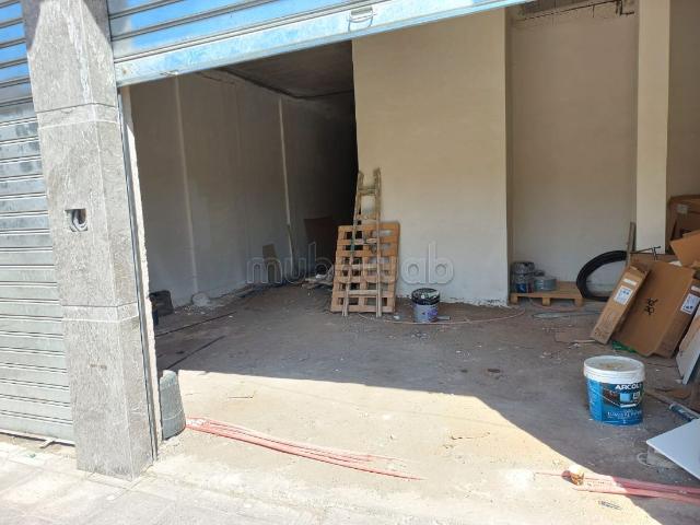 Local commercial a vendre