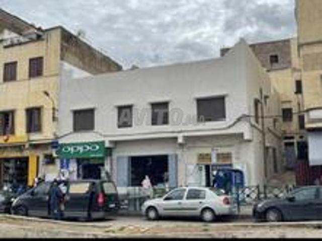 Local commercial à vendre