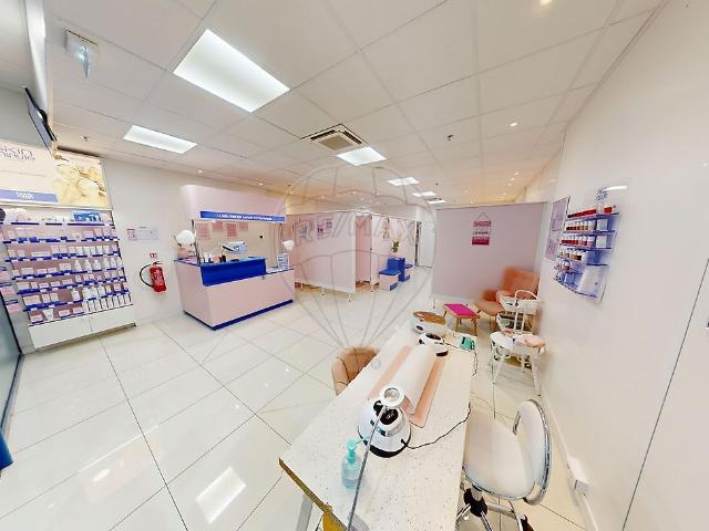 Local Commercial à vendre