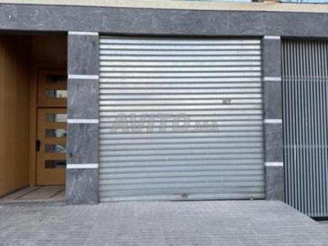 Local commercial à vendre