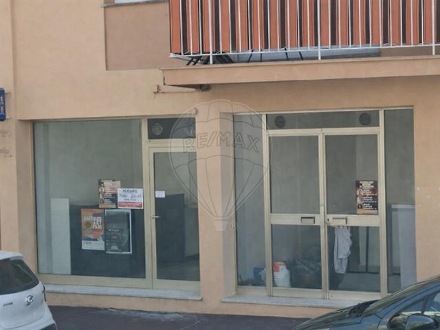 Local Commercial à vendre