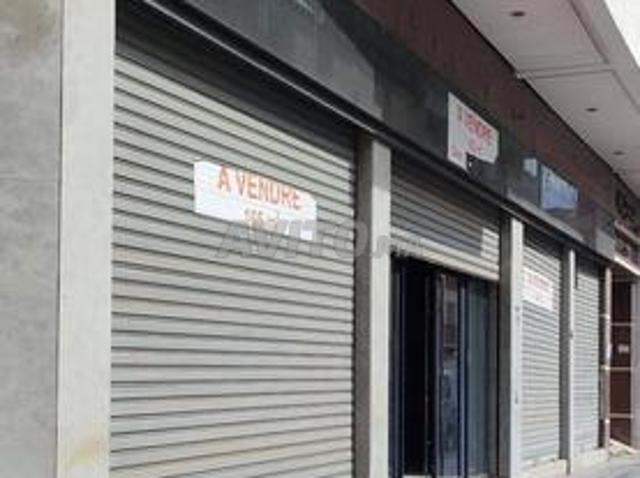 Local commercial à vendre