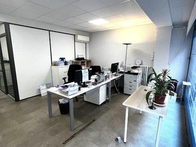 Local commercial Agence immobilière
