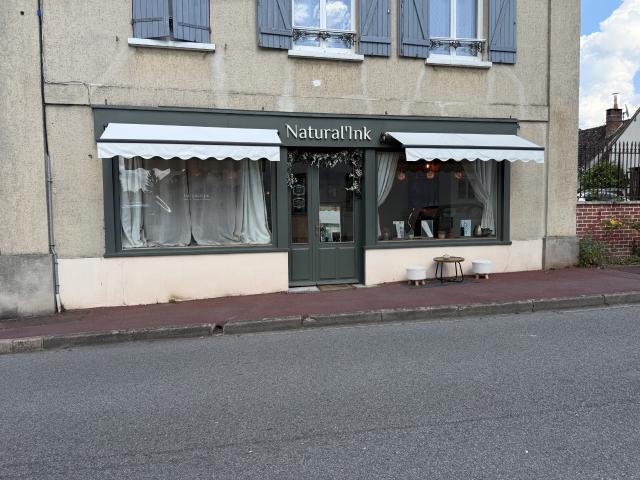Local commercial, Anet centre, loué, idéal investissement !