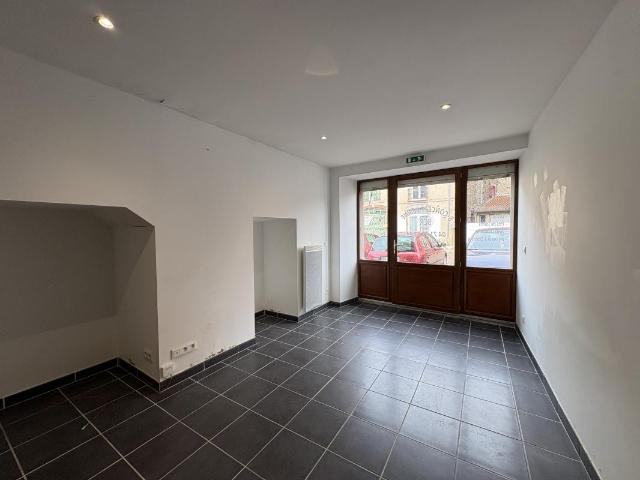 Local commercial / bureau 30 m² Brives Charensac