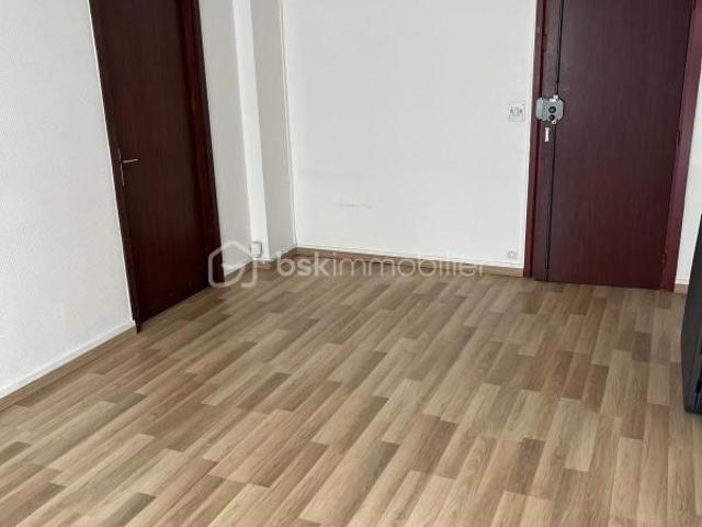 LOCAL COMMERCIAL / BUREAU SARCELLES ZONE FRANCHE URBAINE