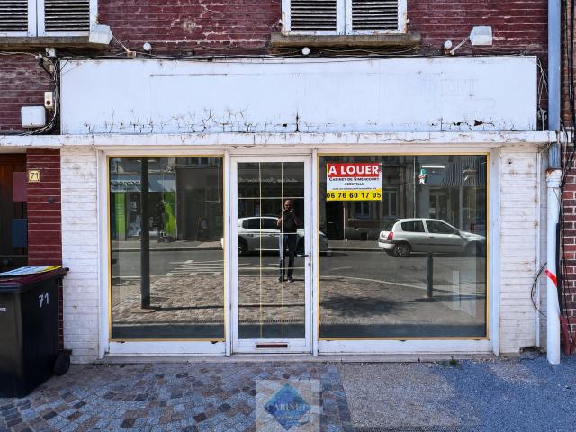 LOCAL COMMERCIAL CENTRE VILLE 65m2