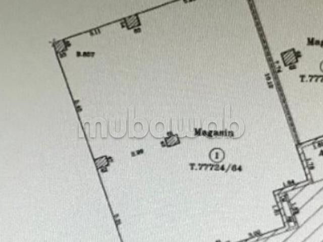 Local commercial d’angle avec une visibilité extrême de 163m2 à la location – Bon côté Oulfa