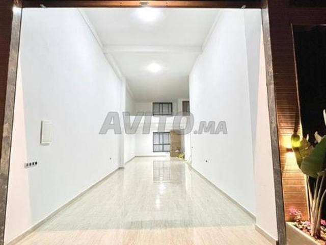 Local commercial de 181 m² Idéal Multiactivités