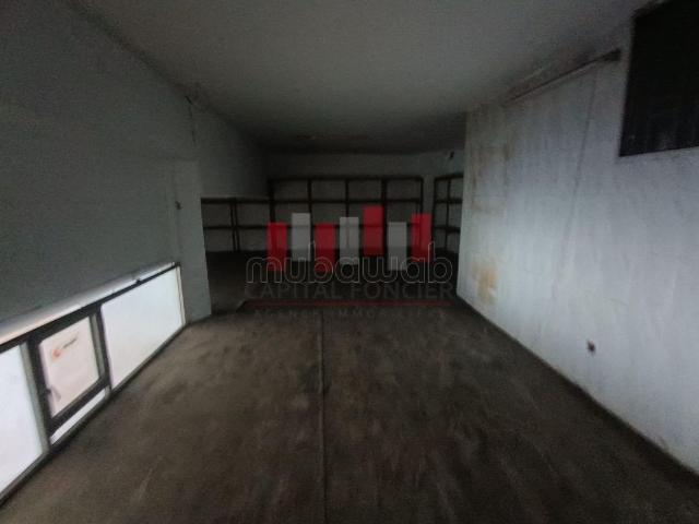 Local commercial de 251m2 à la location avec une excellente visibilité Bd Roudani