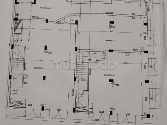 Local Commercial de 200 m² en Angle Cité Dakhla