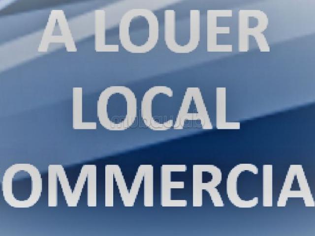 Local commercial de 238m² bien situé à Sonaba