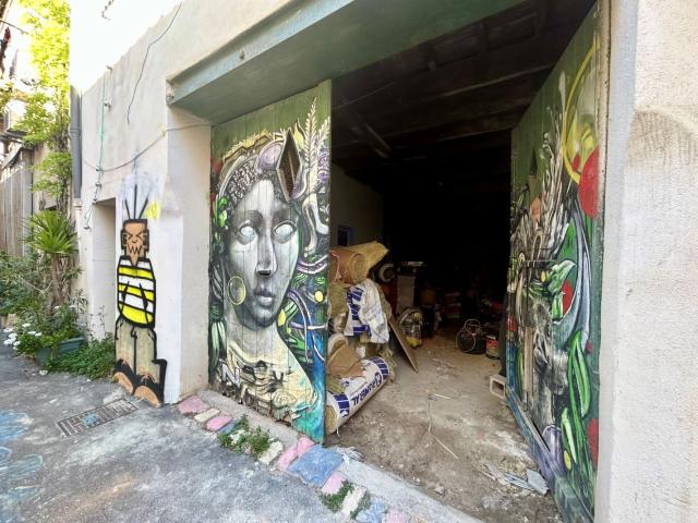 Local commercial d'environ 120 m2