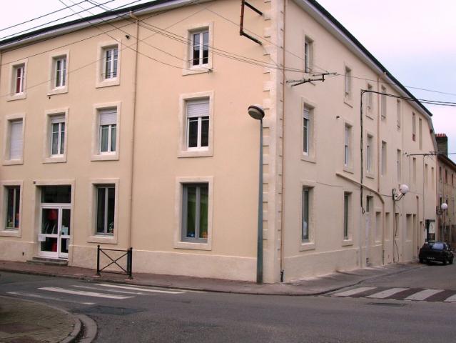 LOCAL COMMERCIAL et/ou BUREAUX