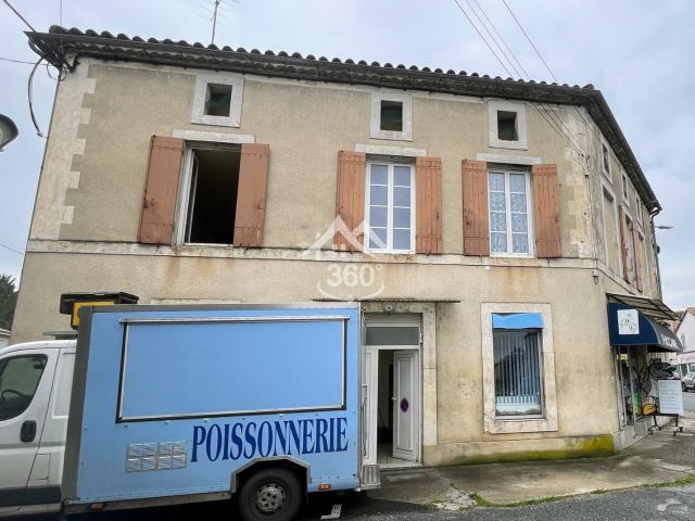 local commercial en activité avec son logement au cœur de Casteljaloux