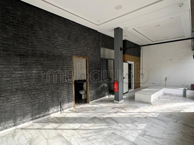 Local commercial en location à Laymoune. Surface totale 70 m²
