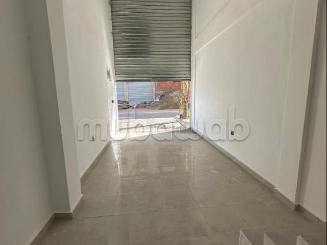 Local commercial en location à Sidi Maarouf. Surface totale 21 m²